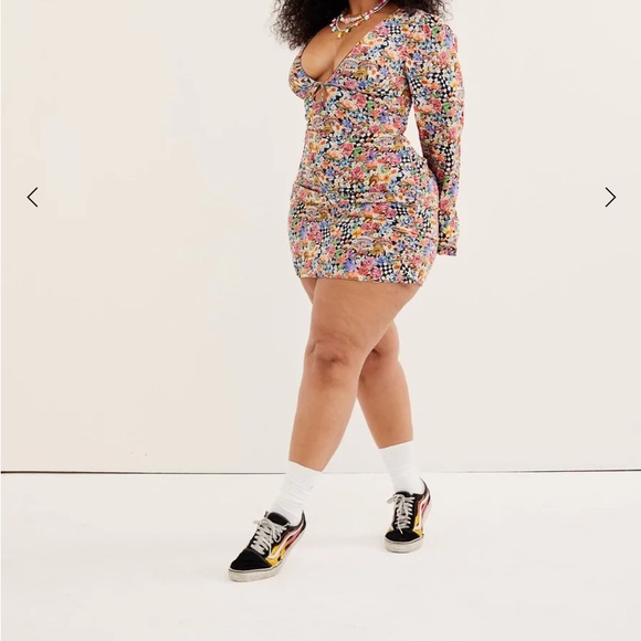 For love and lemons JUNE BELL SLEEVE MINI DRESS - Picture 8 of 8